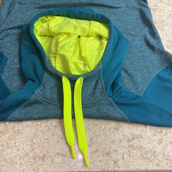 NWOT NIKE Therma-Fit Hooded Sweatshirt Size Small - Picture 4 of 10